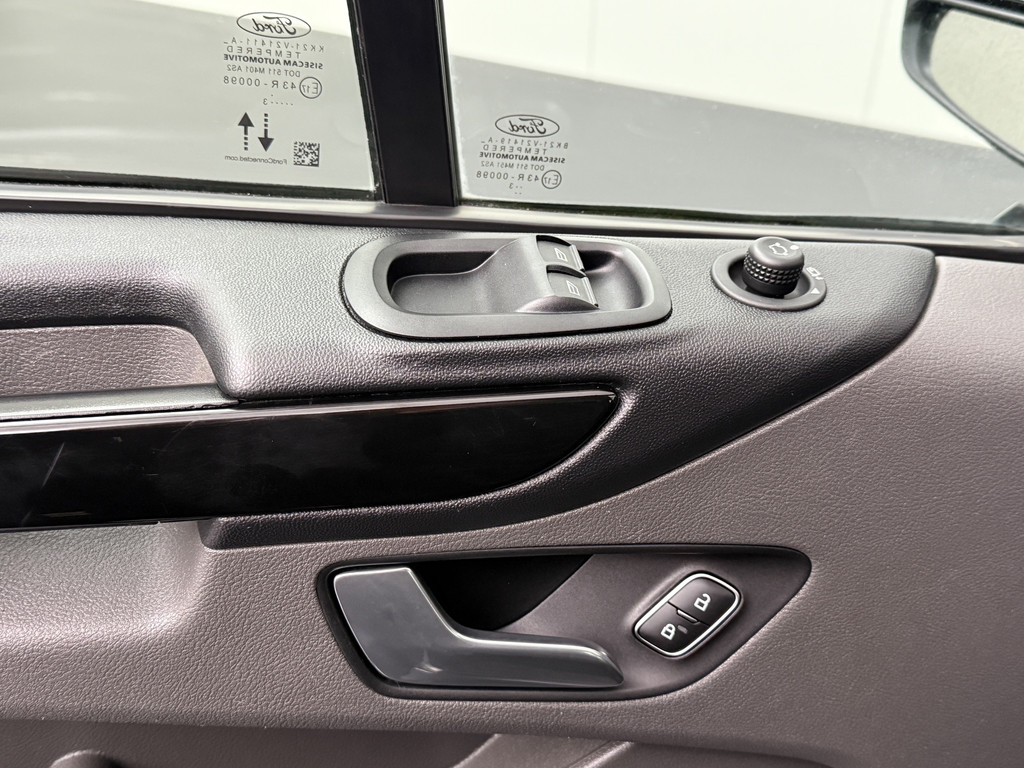 Ford Transit Custom 130PK L2H1 Trail Limited | 2800Kg Trekhaak | Leder | Camera | Multimedia | 3-Zits 8