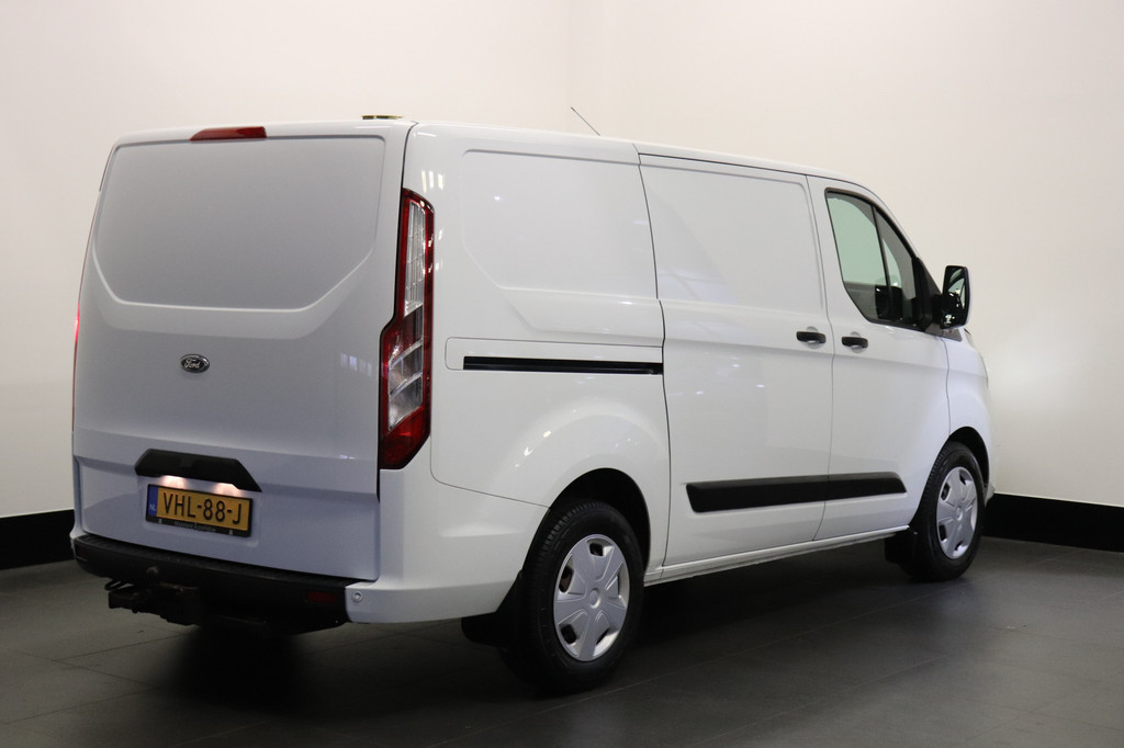 Ford Transit Custom 2.0 TDCI 130PK - EURO 6 - Airco - Navi - Cruise - €13.900,- Excl. 2