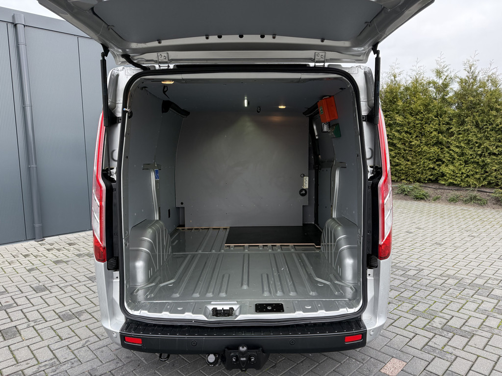 Ford Transit Custom 2.0 TDCI 130 PK AUTOMAAT / L1H1 / TREKHAAK / CRUISE / NAVI / CAMERA / LED / ACHTERKLEP 8