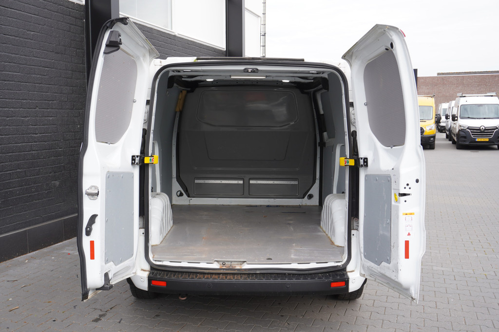 Ford Transit Custom 2.0 TDCI 130PK Automaat EURO 6 - Airco - Cruise - Camera - €11.900,- Excl. 8
