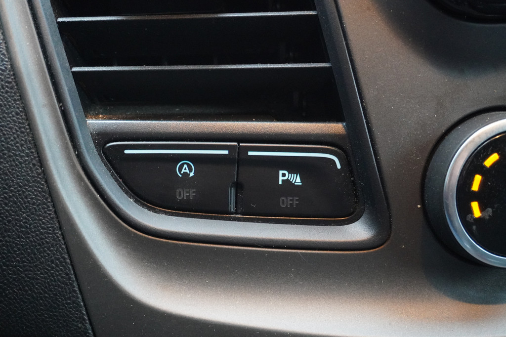 Ford Transit Custom 2.0 TDCI 130PK Automaat L1H2 EURO 6 - Airco - Cruise - Camera - â¬16.900,- Excl. 20