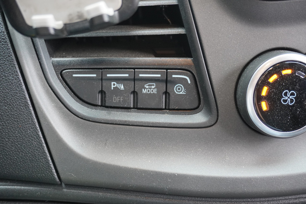 Ford Transit Custom 2.0 TDCI 130PK Automaat L2 EURO 6 - Airco - Navi - ACC - â¬12.900,- Excl. 16