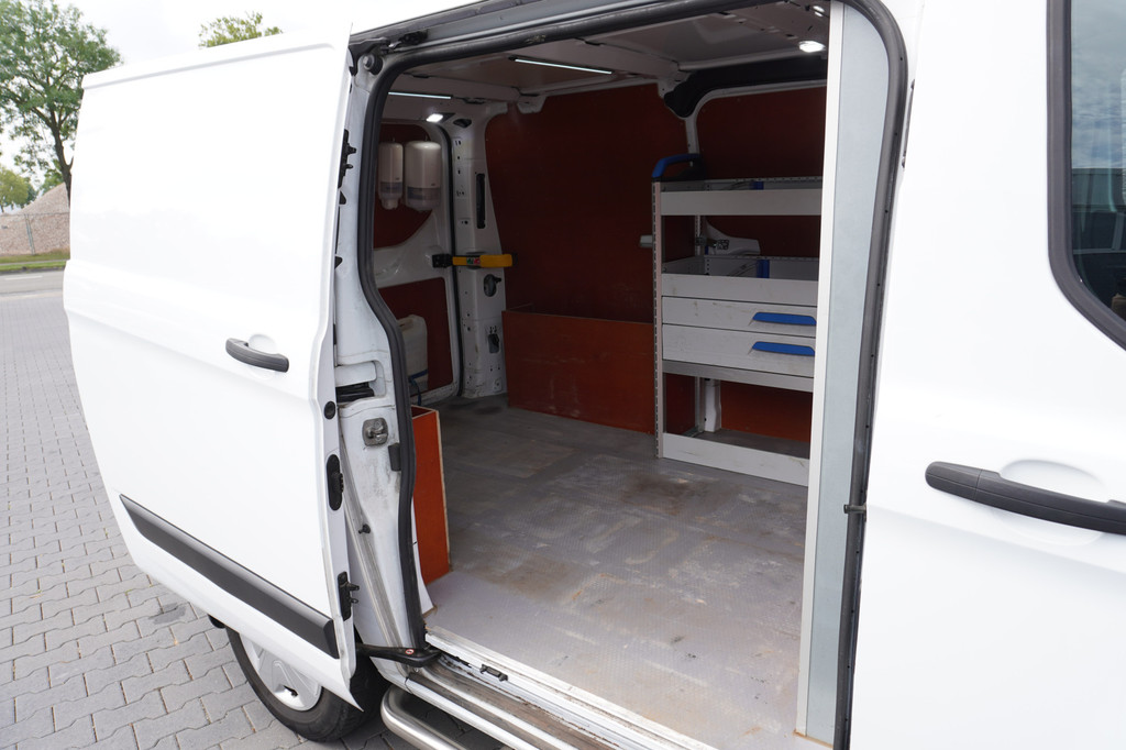 Ford Transit Custom 2.0 TDCI 130PK EURO 6 - Airco - Cruise - PDC - ⬠9.950,- Excl. 9
