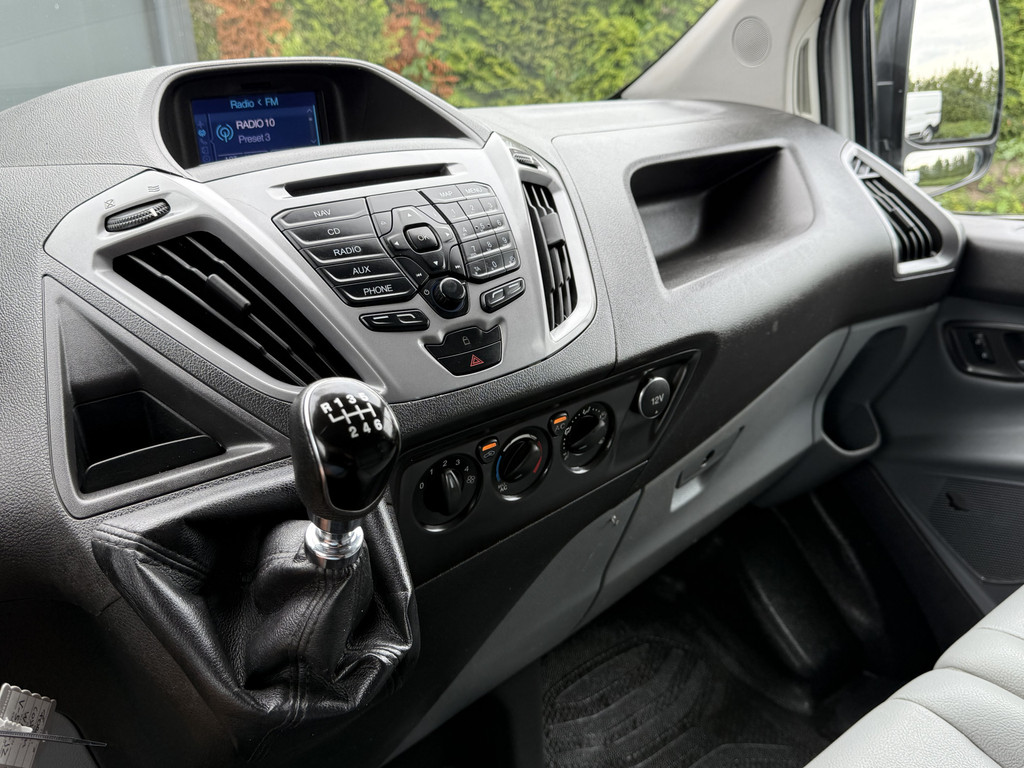 Ford Transit Custom 2.0 TDCI 130 PK / L1H1 / TREND / 2.5 TONS TREKHAAK / AIRCO / CRUISE / NAVI / INRICHTING / 3-ZITS 13