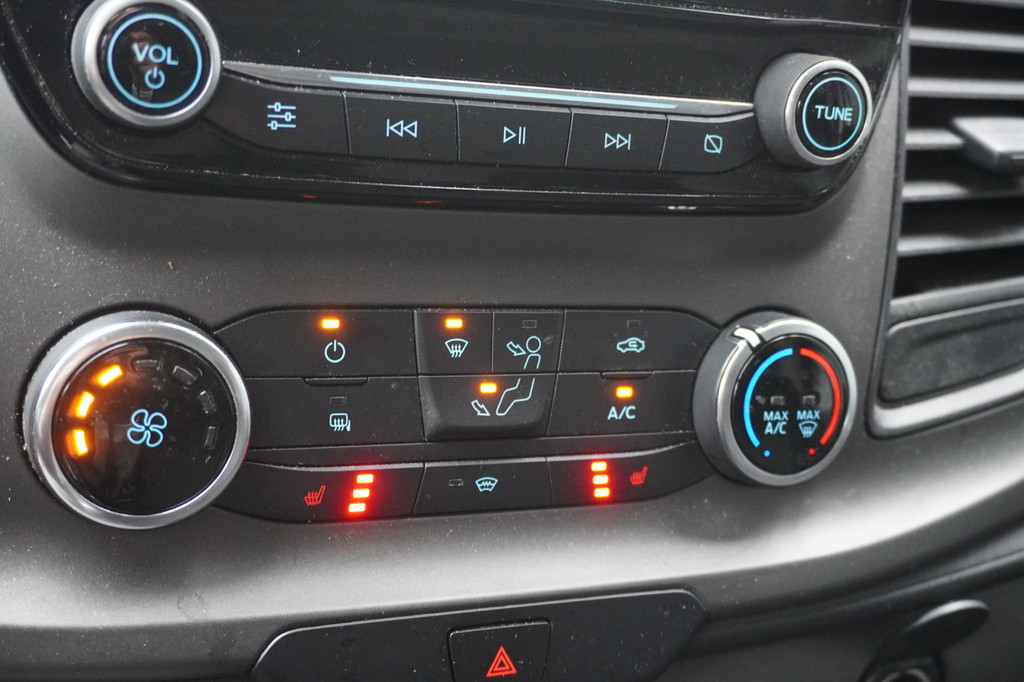 Ford Transit Custom 2.0 TDCI 130PK L1H2 Automaat EURO 6 - Airco - Navi - Cruise - ⬠14.950,- Excl. 13