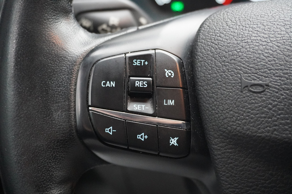 Ford Transit Custom 2.0 TDCI 130PK L2 - EURO 6 - Airco - Cruise - PDC - Camera - â¬10.499,- Excl. 14