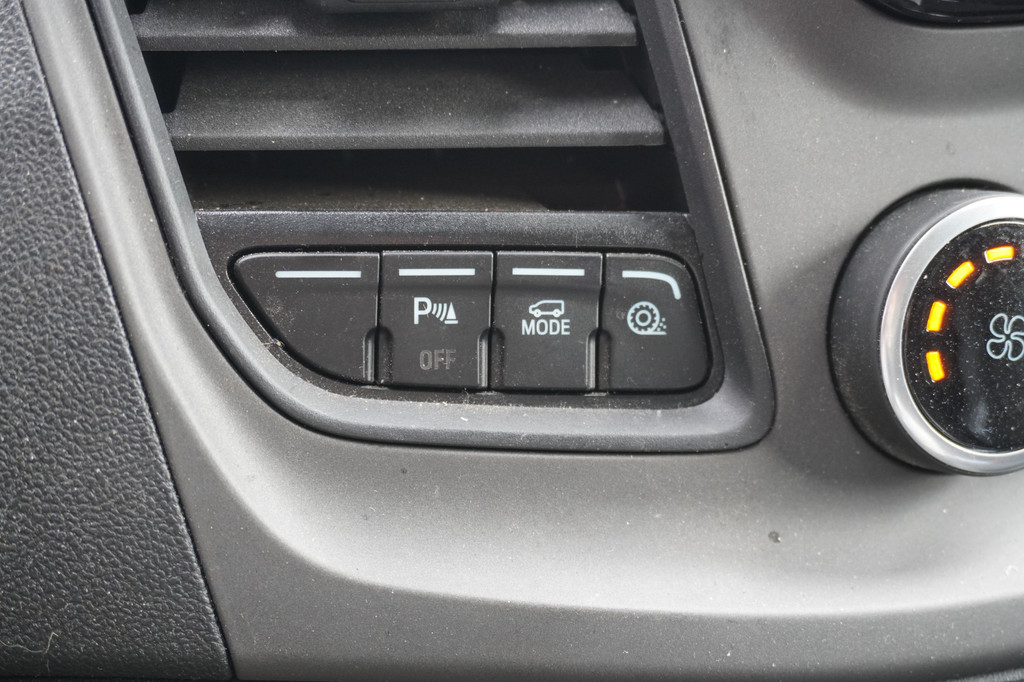 Ford Transit Custom 2.0 TDCI 130PK L2 - EURO 6 - Airco - Navi - Cruise - ⬠13.900,- Excl. 14