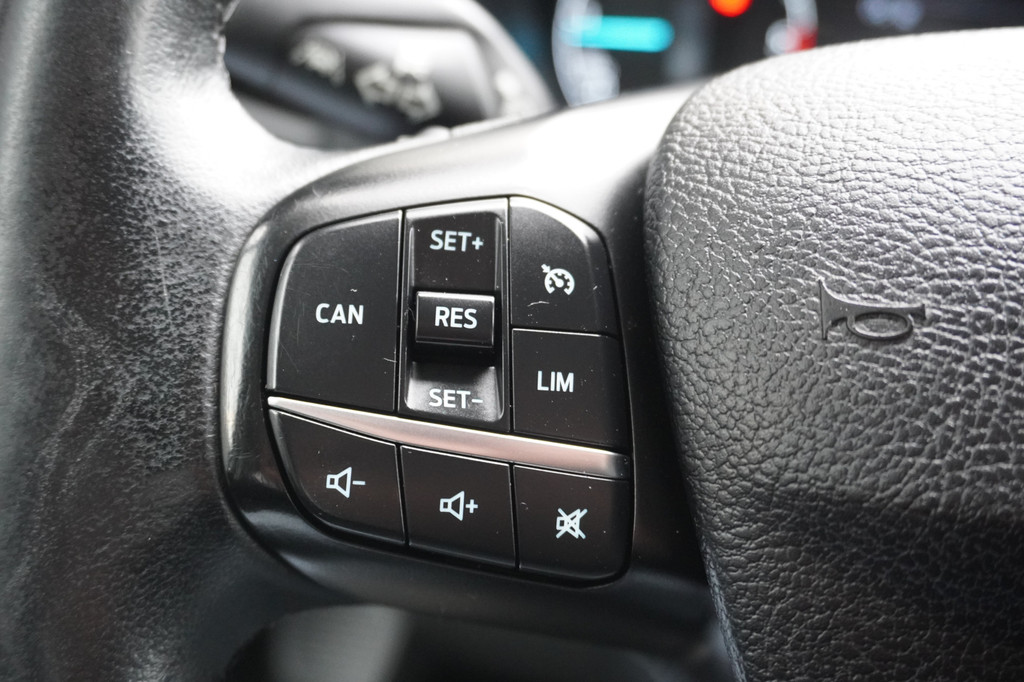 Ford Transit Custom 2.0 TDCI 130PK L2 - EURO 6 - Airco - Navi - Cruise - €13.900,- Excl. 16