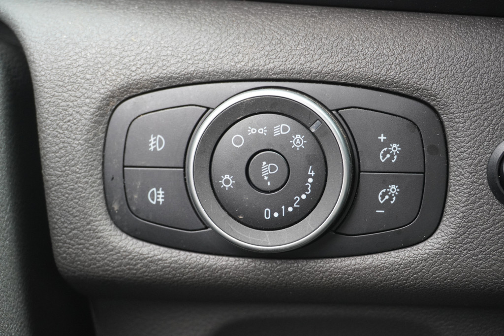 Ford Transit Custom 2.0 TDCI 130PK L2 - EURO 6 - Airco - Navi - Cruise - ⬠13.900,- Excl. 18