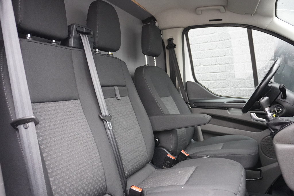 Ford Transit Custom 2.0 TDCI 130PK L2 - EURO 6 - Airco - Navi - Cruise - €13.900,- Excl. 5
