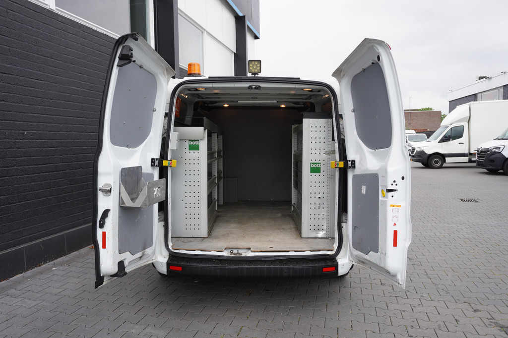 Ford Transit Custom 2.0 TDCI 130PK L2 - EURO 6 - Airco - Navi - Cruise - €13.900,- Excl. 8