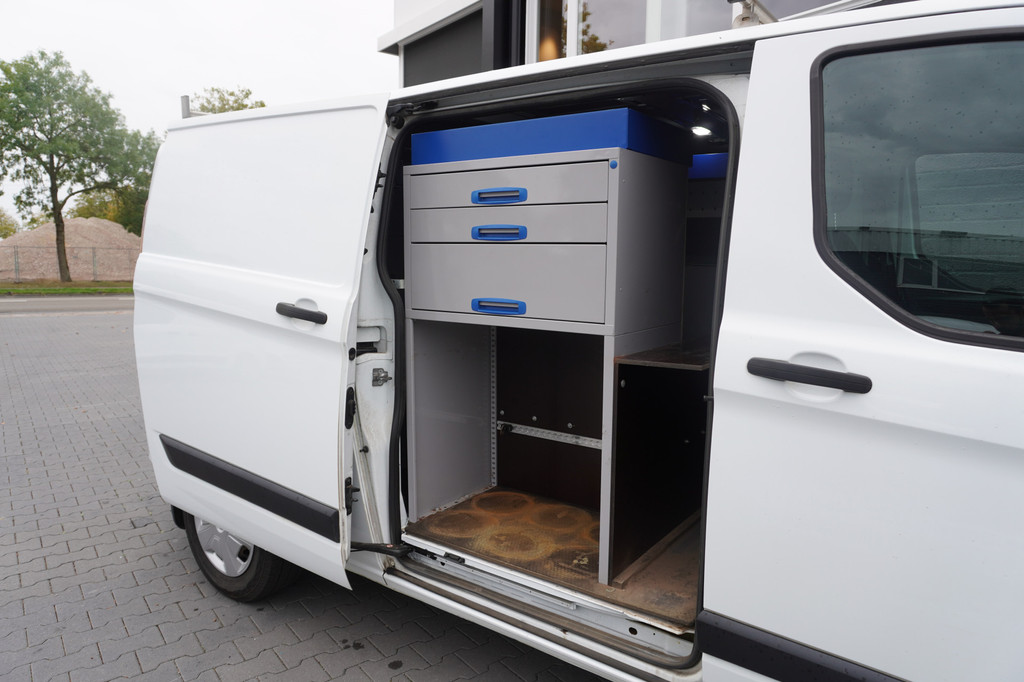 Ford Transit Custom 2.0 TDCI 130PK L2 2x schuifdeur EURO 6 - Airco - Navi - Cruise - PDC - â¬12.499,- Excl. 10