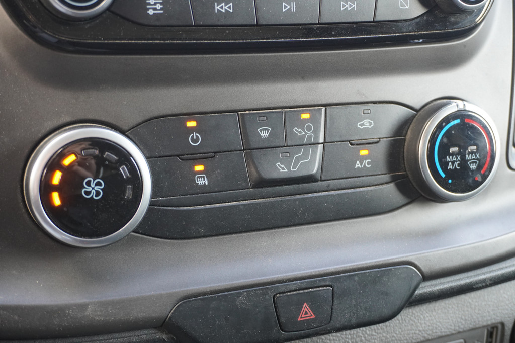 Ford Transit Custom 2.0 TDCI 130PK L2 Automaat EURO 6 - Airco - Cruise - PDC - â¬13.950,- Excl. 9