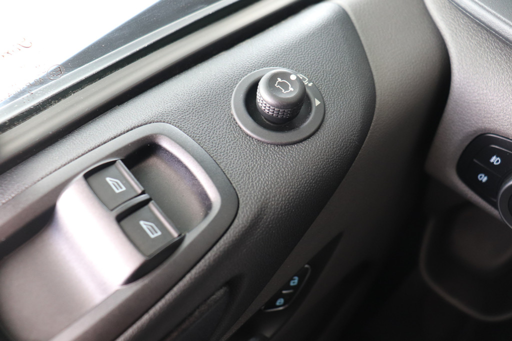 Ford Transit Custom 2.0 TDCI 130PK L2 Automaat EURO 6 - Airco - Cruise - PDC - ⬠16.950,- Excl. 21