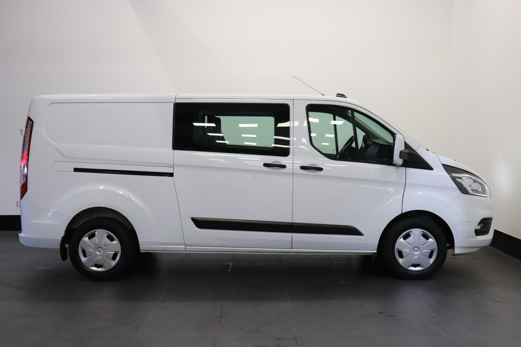 Ford Transit Custom 2.0 TDCI 130PK L2 Dubbele Cabine EURO 6 - Airco - Navi - Cruise - Trekhaak - € 18.950,- Excl. 15