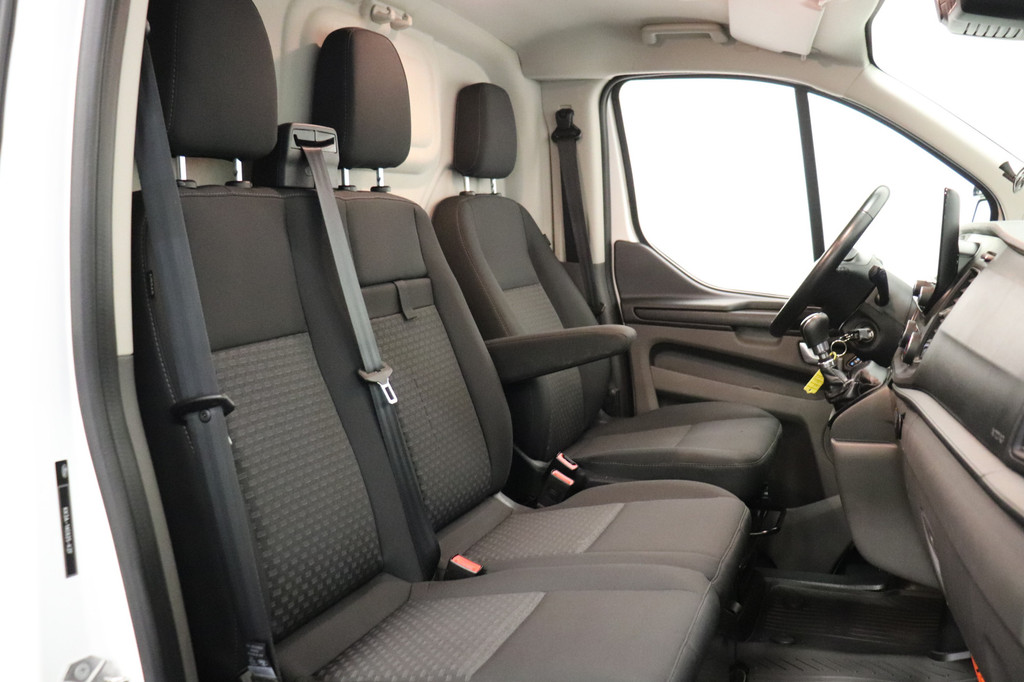 Ford Transit Custom 2.0 TDCI 130PK L2 EURO 6 - Airco - Cruise - Camera - € 13.950,- Excl. 4