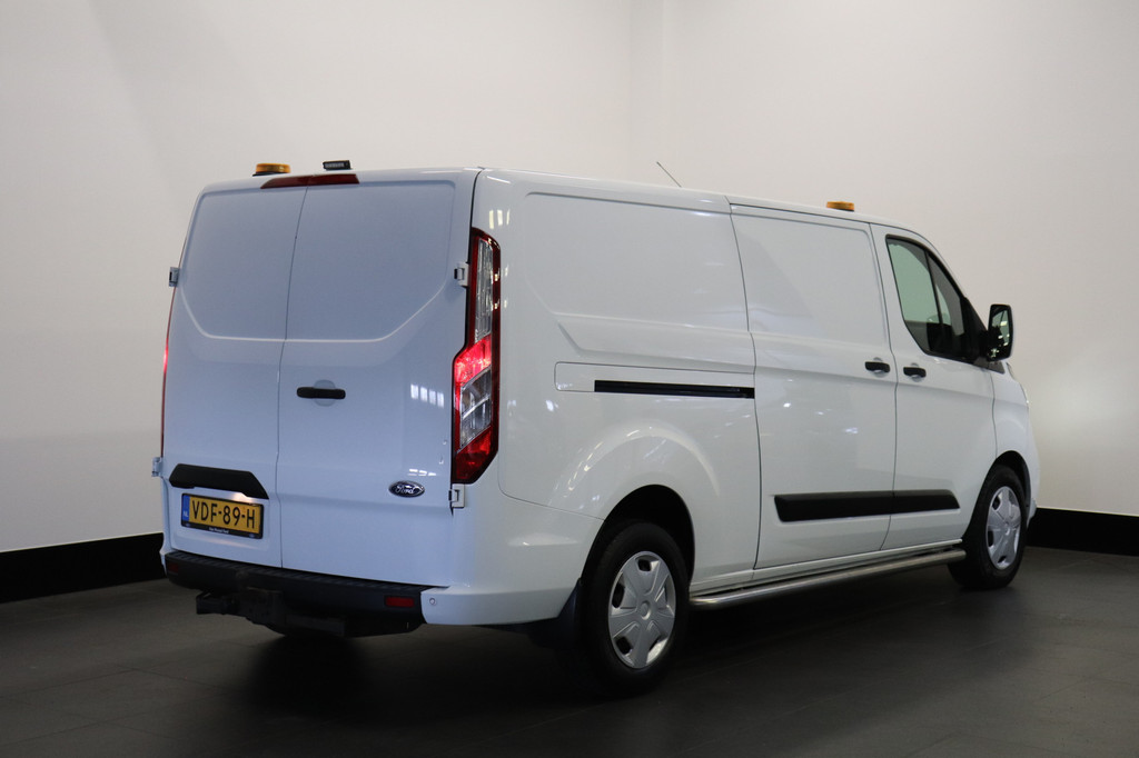 Ford Transit Custom 2.0 TDCI 130PK L2 EURO 6 - Airco - Cruise - PDC - €11.950,- Excl. 2