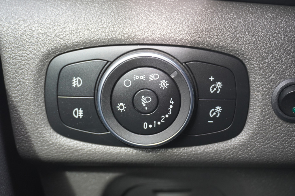 Ford Transit Custom 2.0 TDCI 130PK L2 EURO 6 - Airco - Cruise - PDC - â¬16.950,- Excl. 17