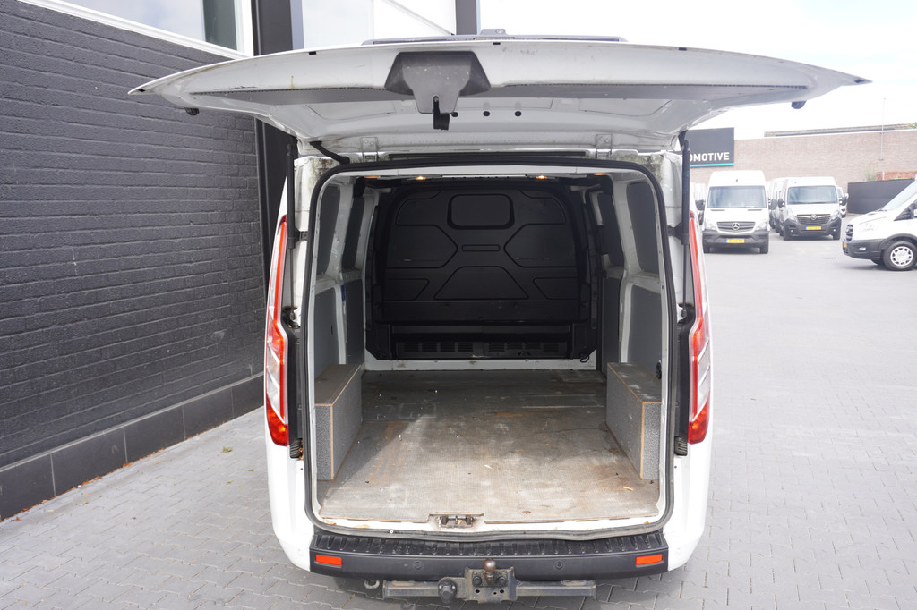 Ford Transit Custom 2.0 TDCI 130PK L2 EURO 6 - Airco - Cruise - PDC - â¬16.950,- Excl. 7