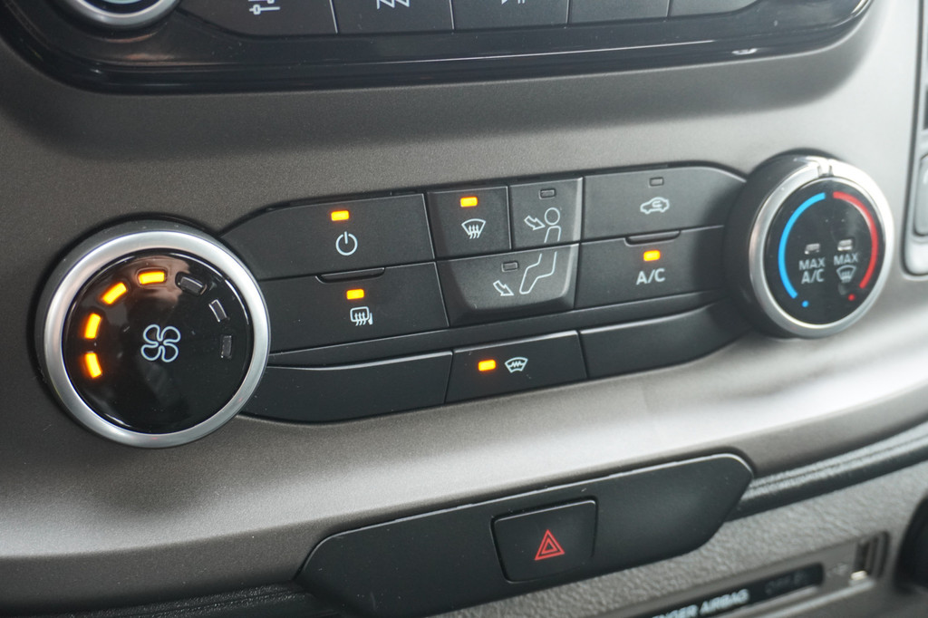 Ford Transit Custom 2.0 TDCI 130PK L2 EURO 6 - Airco - Cruise - PDC - â¬16.950,- Excl. 9