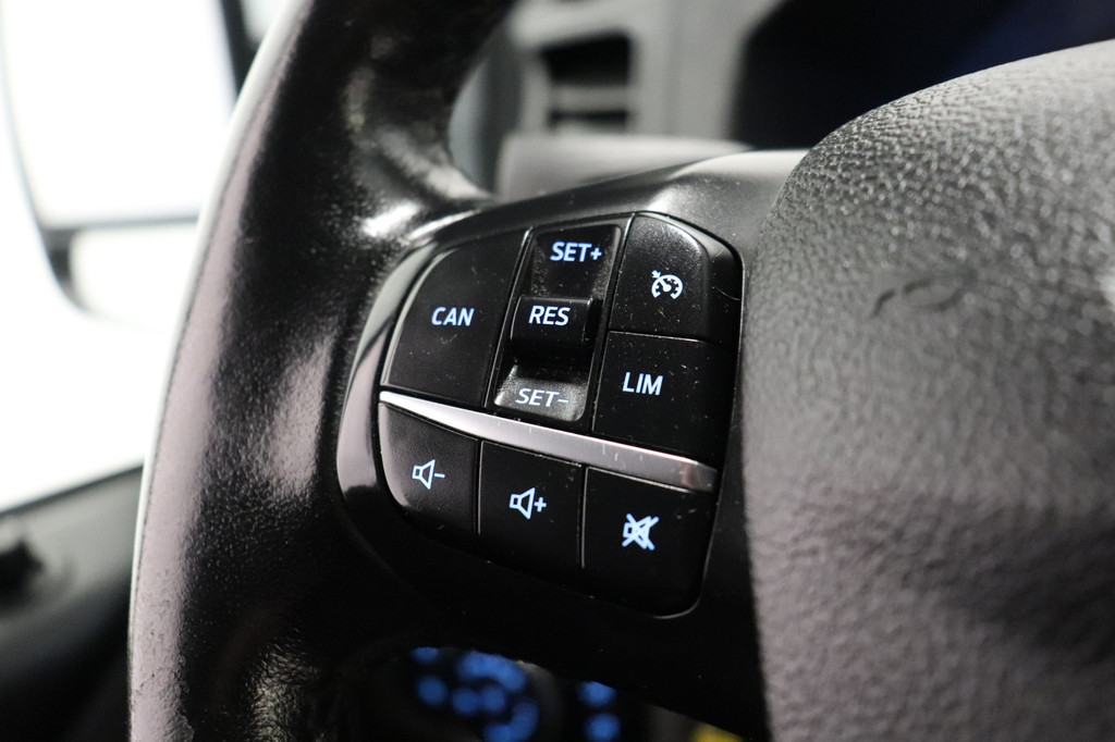 Ford Transit Custom 2.0 TDCI 130PK L2 EURO 6 - Airco - Navi - Cruise - €12.950,- Excl. 17
