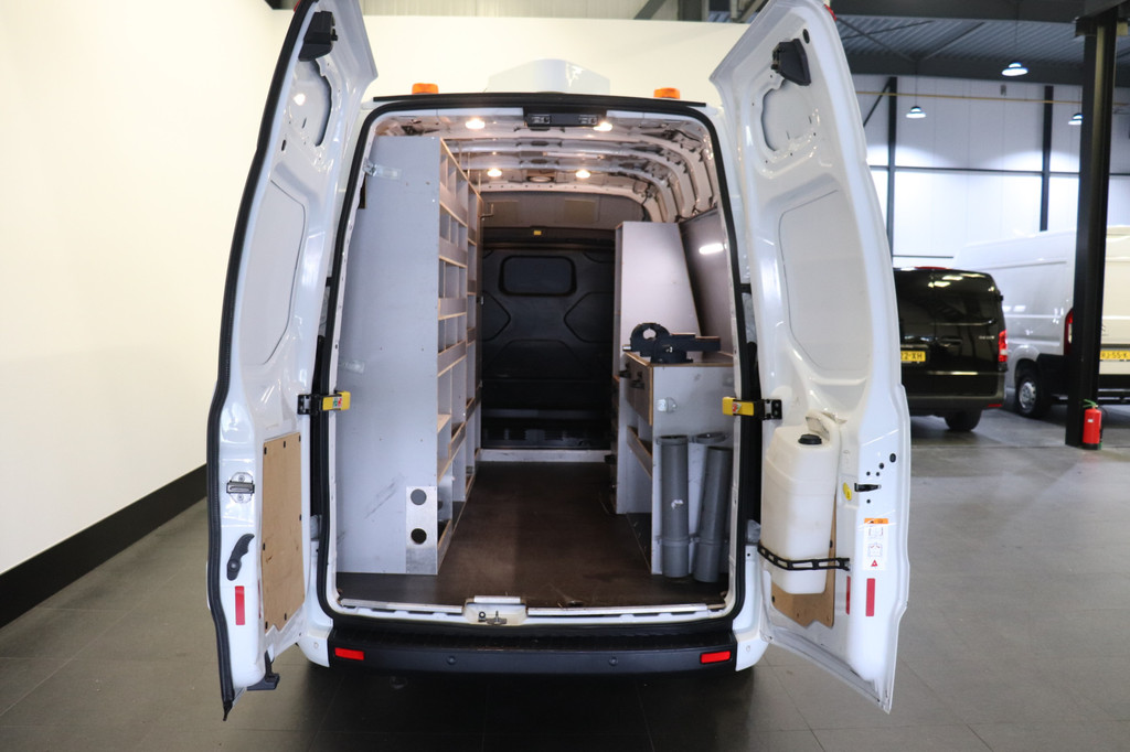 Ford Transit Custom 2.0 TDCI 130 PK L2H2 EURO 6 - Airco - Cruise - Camera - € 13.950,- Excl. 9
