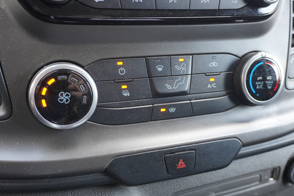 Ford Transit Custom 2.0 TDCI 130PK L2H2 EURO 6 - Airco - Navi - Cruise - â¬14.900,- Excl. 13