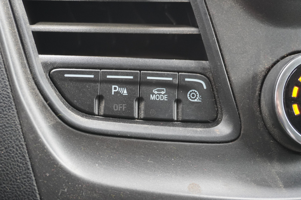 Ford Transit Custom 2.0 TDCI 130PK L2H2 EURO 6 - Airco - Navi - Cruise - â¬14.900,- Excl. 15