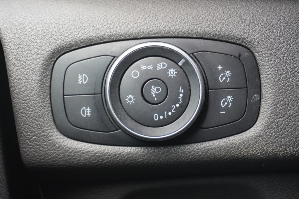 Ford Transit Custom 2.0 TDCI 130PK L2H2 EURO 6 - Airco - Navi - Cruise - â¬14.900,- Excl. 19