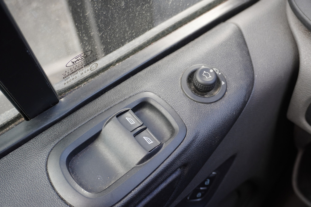 Ford Transit Custom 2.0 TDCI 130PK L2H2 EURO 6 - Airco - Navi - Cruise - â¬14.900,- Excl. 20