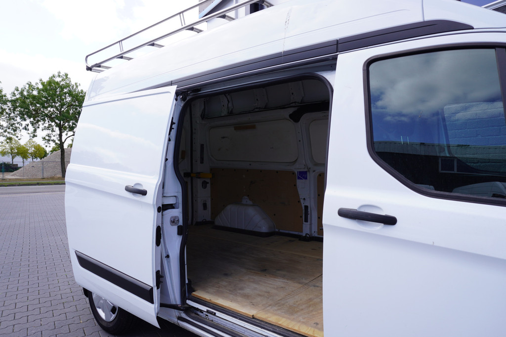 Ford Transit Custom 2.0 TDCI 130PK L2H2 EURO 6 - Airco - Navi - Cruise - â¬14.900,- Excl. 8