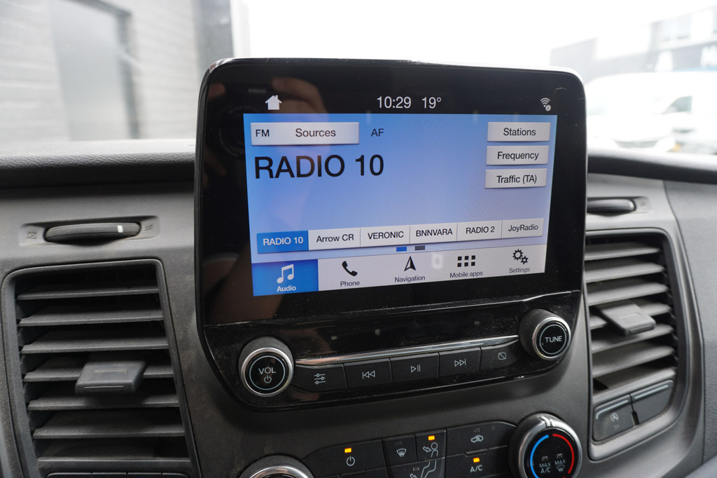 Ford Transit Custom 2.0 TDCI 130PK L2H2 EURO 6 - Airco - Navi - Cruise - â¬14.900,- Excl. 9