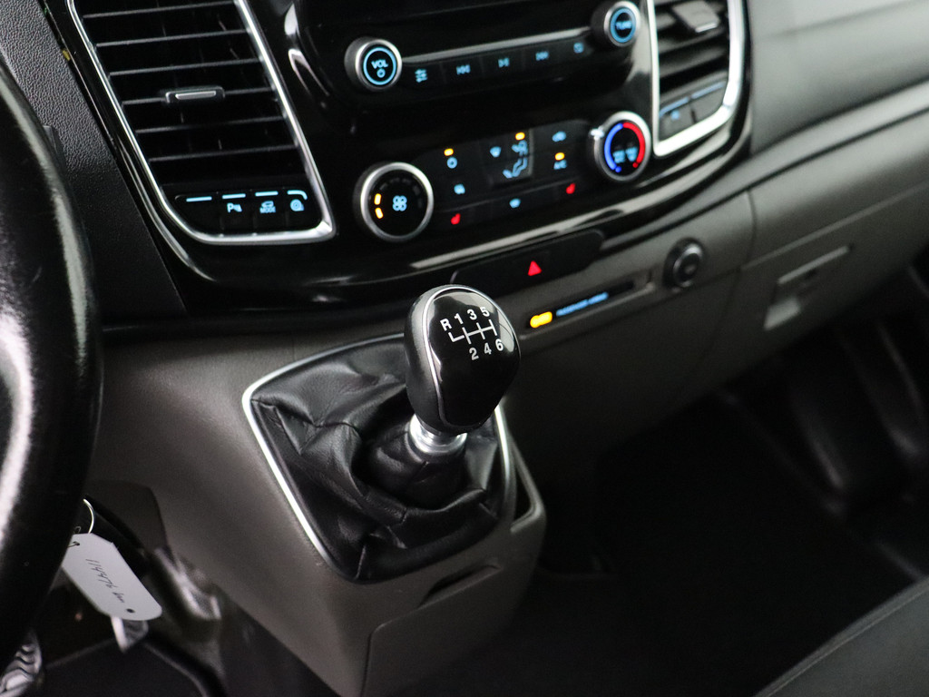 Ford Transit Custom 2.0TDCI 130PK Limited | 2xSchuifdeur | Multimedia | Camera | Trekhaak | 3-Persoons 15