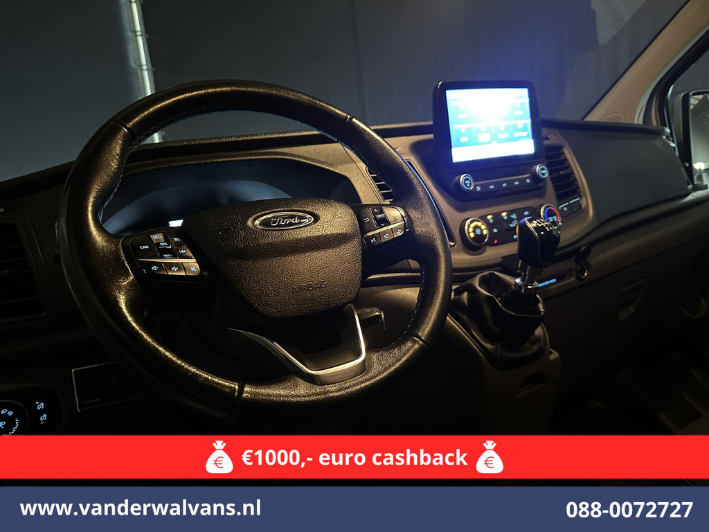 Ford Transit Custom 2.0 TDCI 130pk L1H1 Euro6 Airco | Camera | Navigatie | LED | Cruisecontrol Parkeersensoren, Stoelverwarming, Verwarmde voorruit, Bijrijdersbank, 2500kg trekvermogen 17