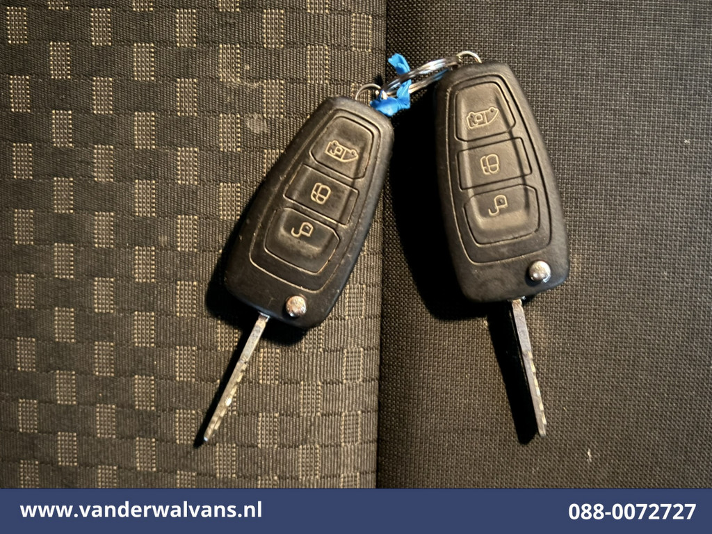 Ford Transit Custom 2.0 TDCI 130pk L1H1 Euro6 Airco | LED | 2500kg Trekhaak | Cruisecontrol | Verwarmde voorruit Parkeersensoren, Bijrijdersbank 18