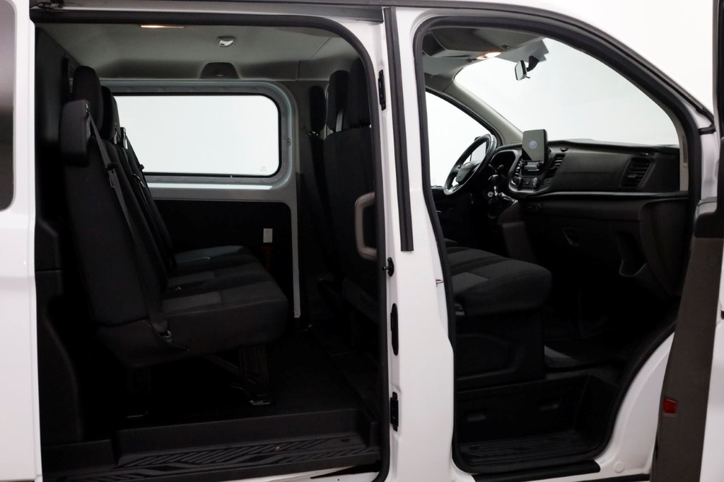 Ford Transit Custom 2.0 TDCI 130pk L1H1 Trend D.C. Airco/Navi 12-2020 3