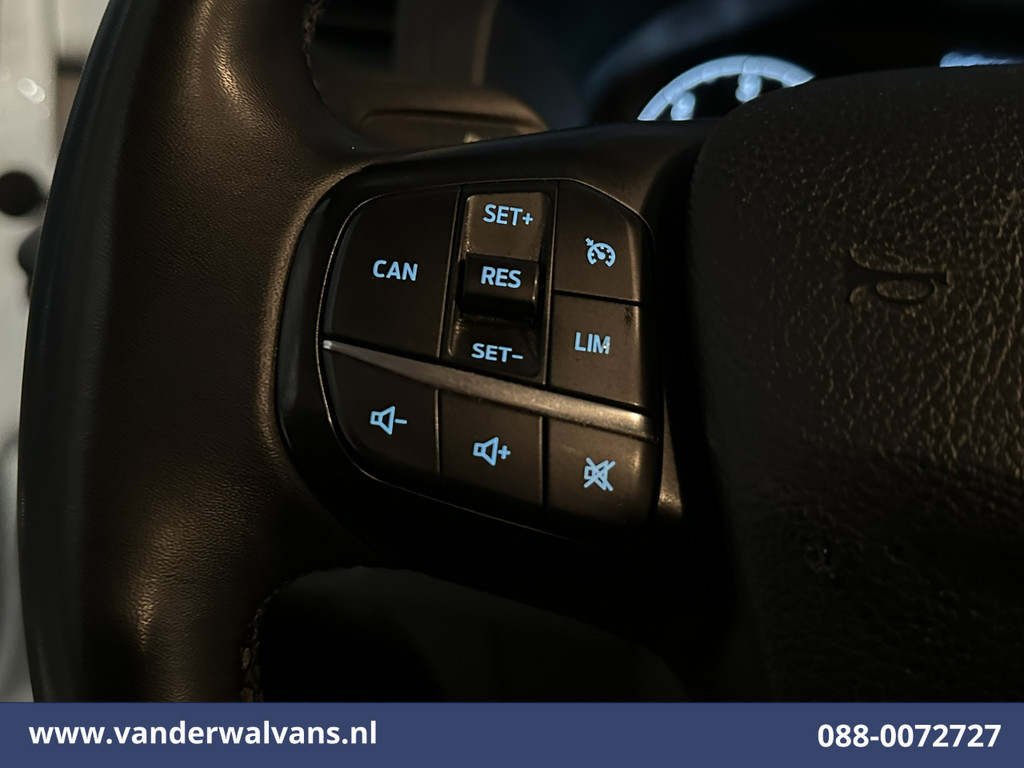 Ford Transit Custom 2.0 TDCI 130pk L2H1 Euro6 Airco | Android Auto | Stoelverwarming | Cruisecontrol | Parkeersensoren 2800kg trekvermogen, verwarmde voorruit, bijrijdersbank, LED 19