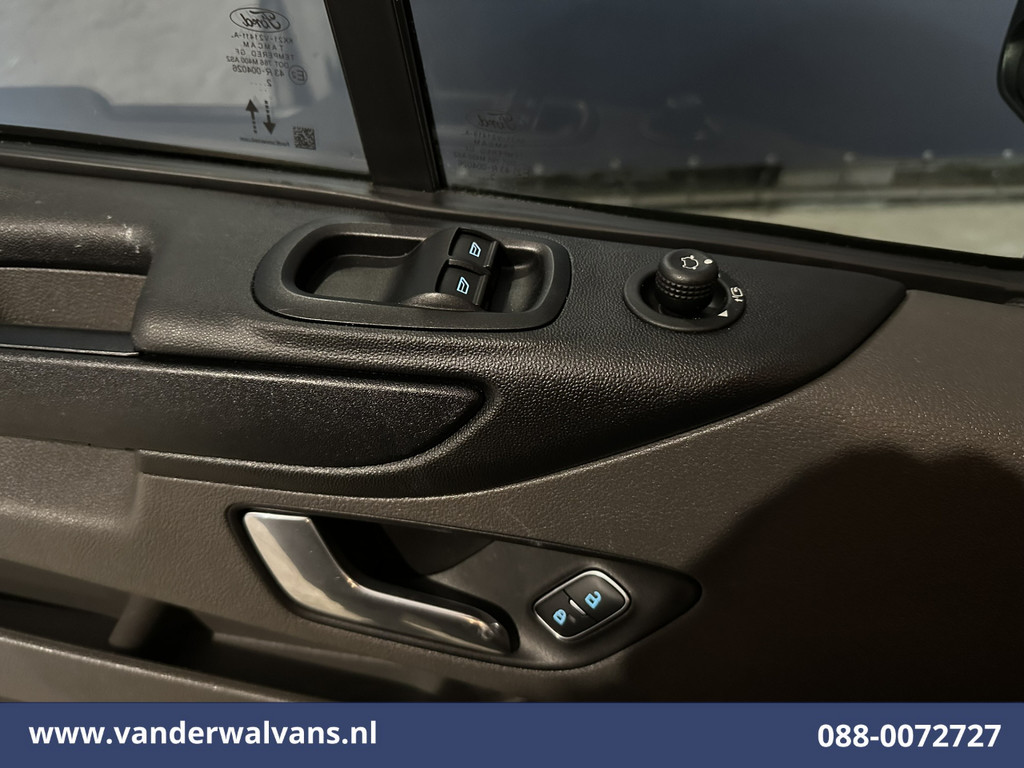 Ford Transit Custom 2.0 TDCI 130pk L2H1 Euro6 Airco | Camera | 2800kg Trekhaak | LED | Android Auto Cruisecontrol, Verwarmde voorruit, Stoelverwarming, Parkeersensoren, Bijrijdersbank 19