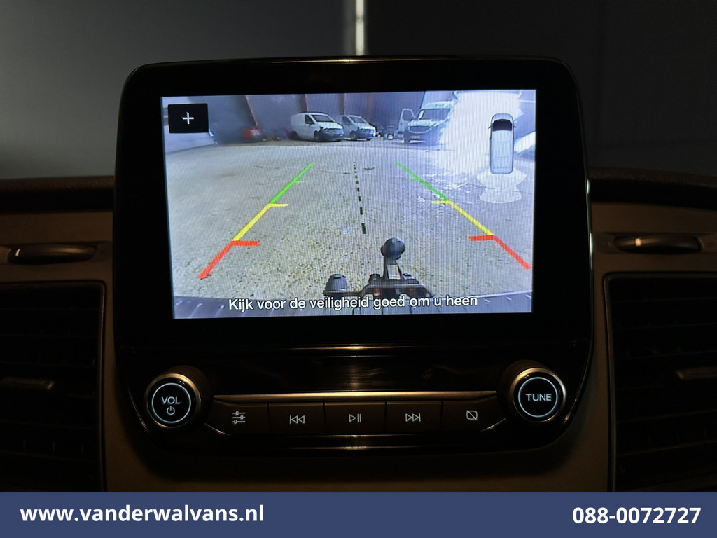 Ford Transit Custom 2.0 TDCI 130pk L2H1 Euro6 Airco | Camera | 2800kg Trekhaak | LED | Android Auto Cruisecontrol, Verwarmde voorruit, Stoelverwarming, Parkeersensoren, Bijrijdersbank 2