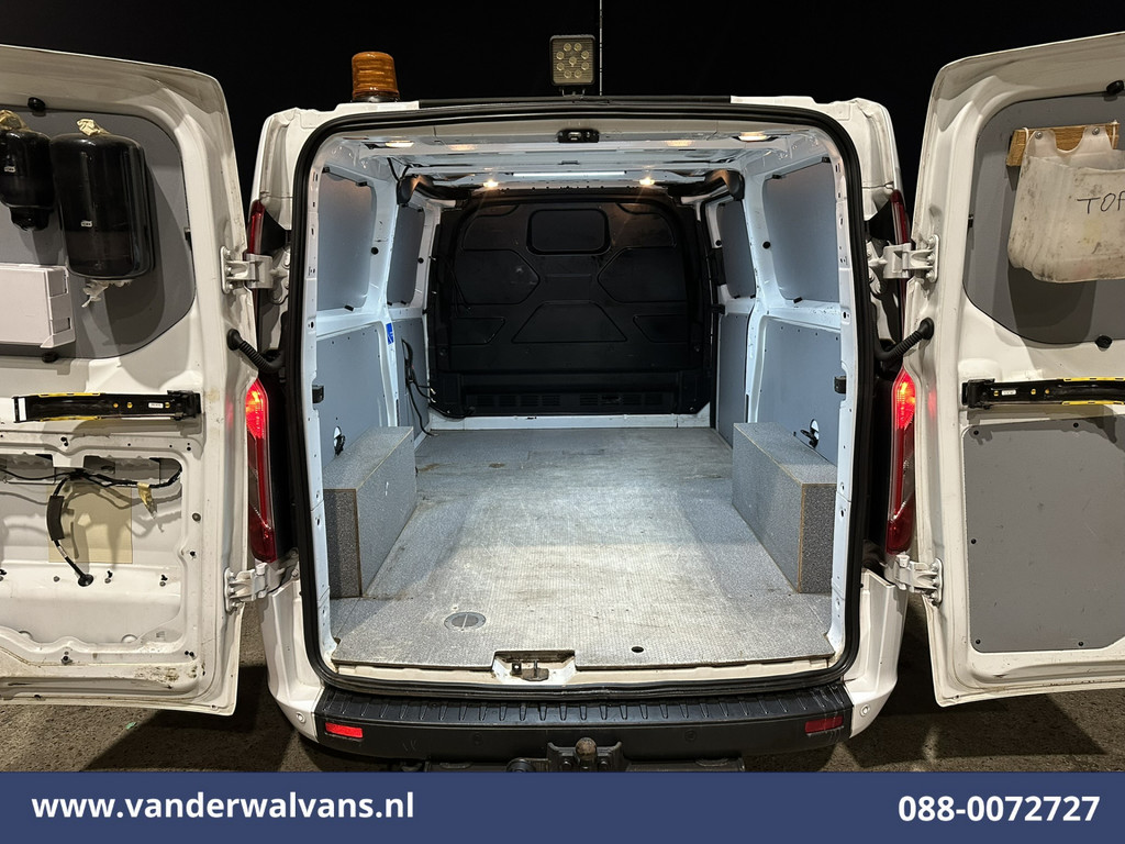 Ford Transit Custom 2.0 TDCI 130pk L2H1 Euro6 Airco | Camera | Apple Carplay | LED | Cruisecontrol | 2800kg Trekhaak Android Auto, Stoelverwarming, Verwarmde voorruit, Parkeersensoren 12