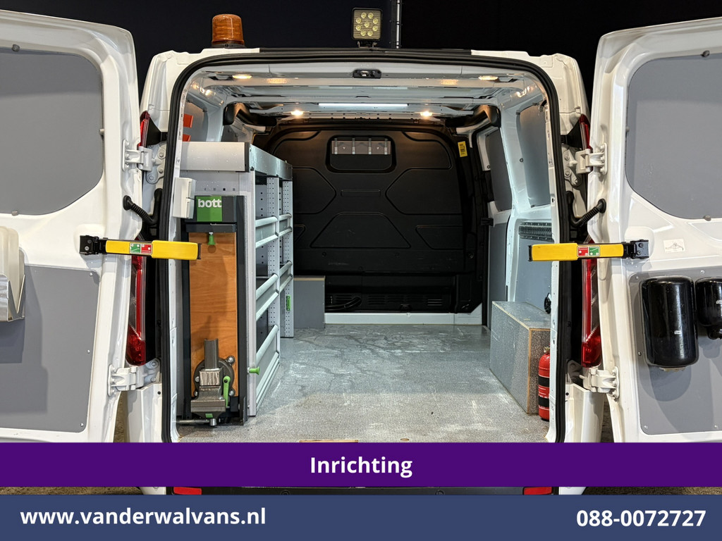 Ford Transit Custom 2.0 TDCI 130pk L2H1 Inrichting Euro6 Airco | Camera | Omvormer | LED | Cruisecontrol | Verwarmde voorruit Parkeersensoren, 2800kg trekvermogen, Bijrijdersbank 2