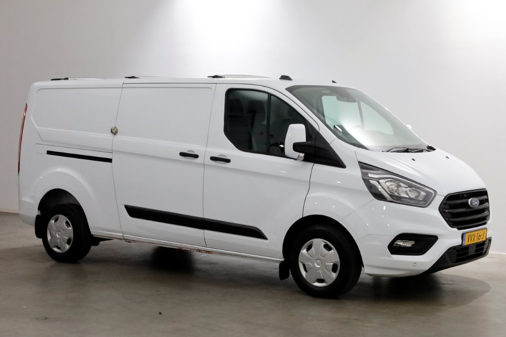 Ford Transit Custom 2.0 TDCI 130pk L2H1 Trend Airco/Navi/Camera Trekhaak 2800kg 07-2023 10