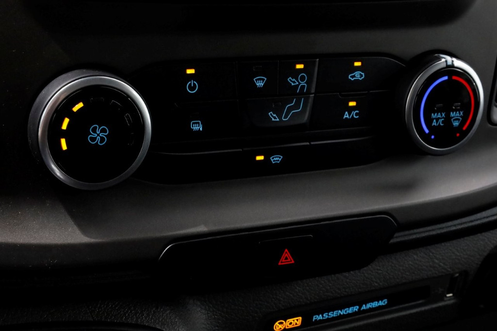 Ford Transit Custom 2.0 TDCI 130pk L2H1 Trend Airco/Navi/Camera Trekhaak 2800kg 07-2023 17