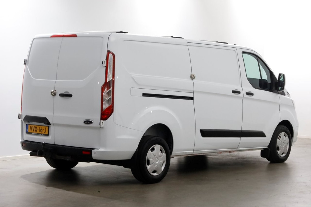 Ford Transit Custom 2.0 TDCI 130pk L2H1 Trend Airco/Navi/Camera Trekhaak 2800kg 07-2023 2