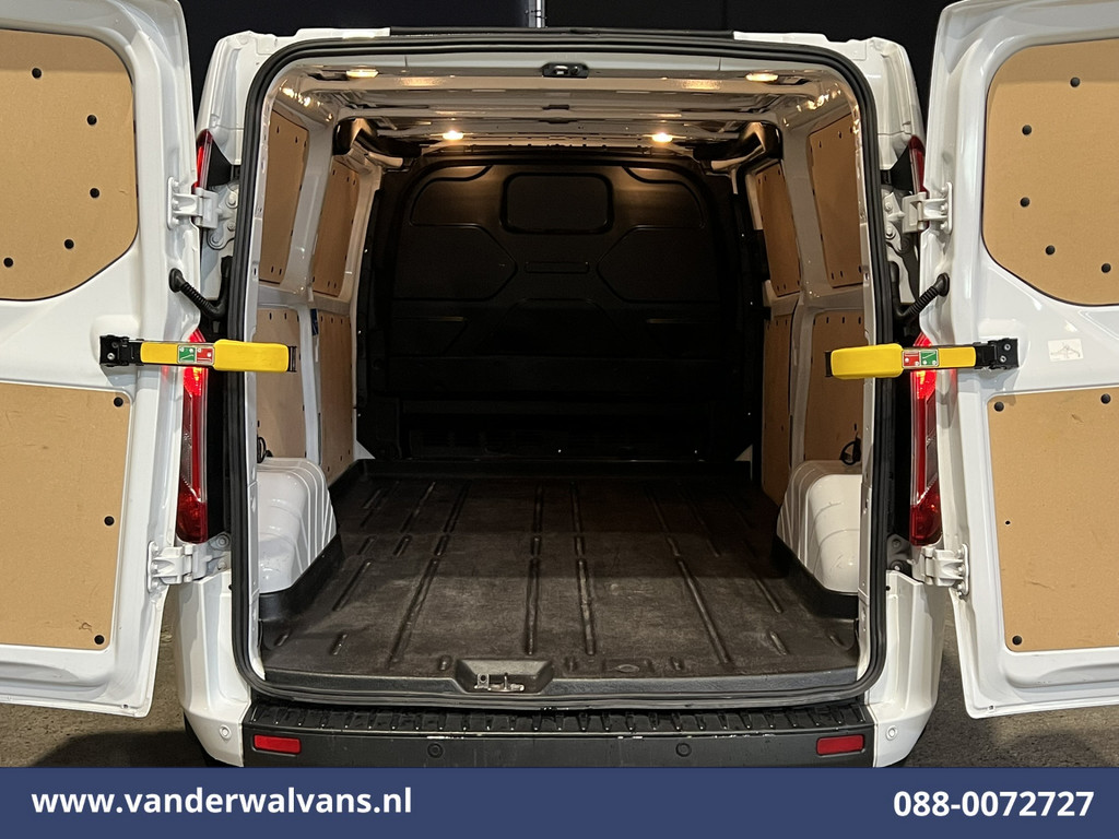 Ford Transit Custom 2.0 TDCI 131pk L2H1 Euro6 Airco | Apple Carplay | Android Auto | LED | Cruisecontrol Verwarmde voorruit, Stoelverwarming, Parkeersensoren Bijrijdersbank, 2800kg trekvermogen 12