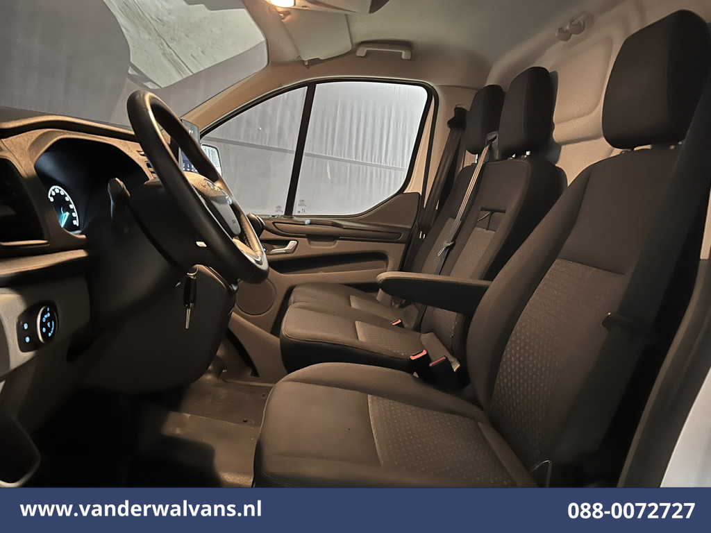 Ford Transit Custom 2.0 TDCI 131pk L2H1 Euro6 Airco | Apple Carplay | Android Auto | LED | Cruisecontrol Verwarmde voorruit, Stoelverwarming, Parkeersensoren Bijrijdersbank, 2800kg trekvermogen 16