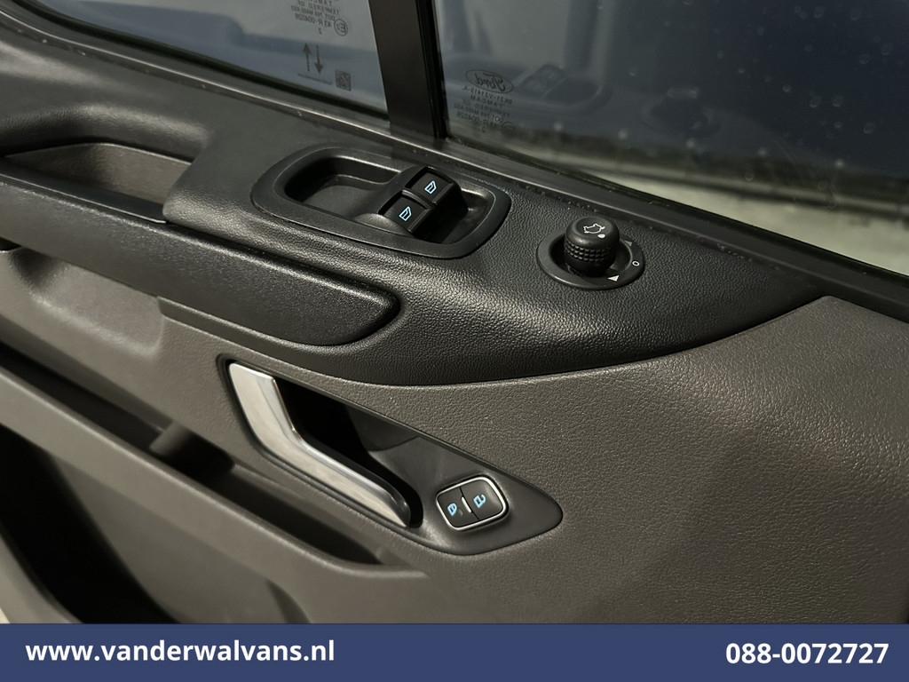 Ford Transit Custom 2.0 TDCI 131pk L2H1 Euro6 Airco | Apple Carplay | LED | Cruisecontrol | Stoelverwarming Verwarmde voorruit, Parkeersensoren, Bijrijdersbank, 2800kg trekvermogen 18