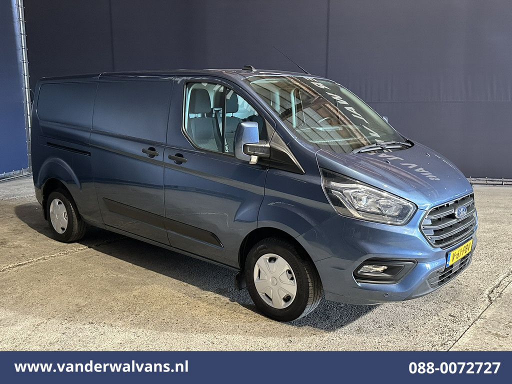 Ford Transit Custom 2.0 TDCI 131pk L2H1 Euro6 Airco | Camera | LED | Cruisecontrol | Verwarmde voorruit Parkeersensoren, Bijrijdersbank, 2800kg trekvermogen 7