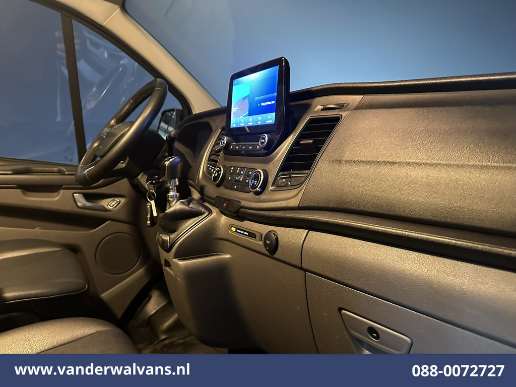 Ford Transit Custom 2.0 TDCI 131pk L2H1 Euro6 Airco | Camera | Leder | Navigatie | LED | Cruisecontrol Verwarmde Voorruit, Parkeersensoren, Bijrijdersbank, 2800kg trekvermogen 17