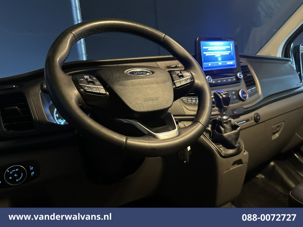 Ford Transit Custom 2.0 TDCI 131pk L2H1 Euro6 Airco | Camera | Leder | Navigatie | LED | Cruisecontrol Verwarmde Voorruit, Parkeersensoren, Bijrijdersbank, 2800kg trekvermogen 18